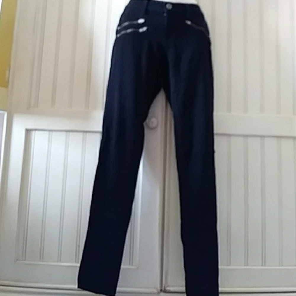Black skinny jeans